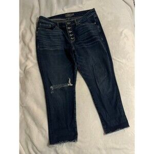 Torrid jeans size 14S buttton closure distressed with hole